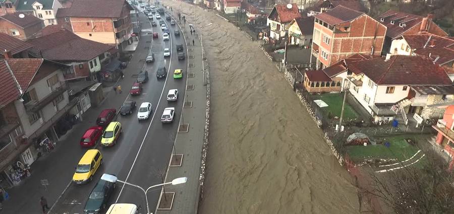 Vanredna situacija u tri grada i 13 opština u Srbiji