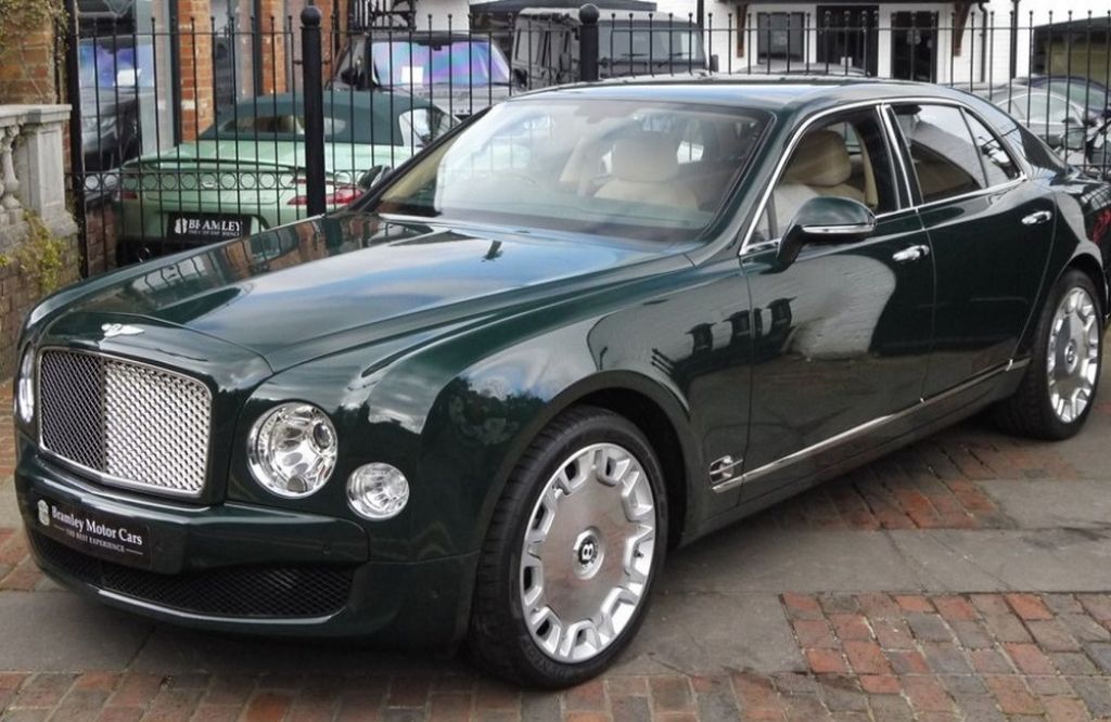 Prodaje se Bentley Mulssane kraljice Elizabethe II