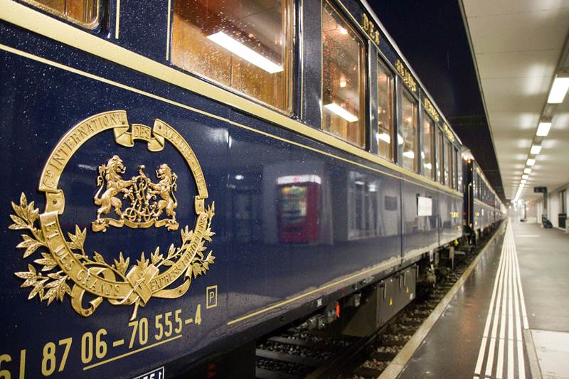 Na današnji dan: Ukinut Orient Express, papa Ivan Pavao II posjetio Veliku Britaniju