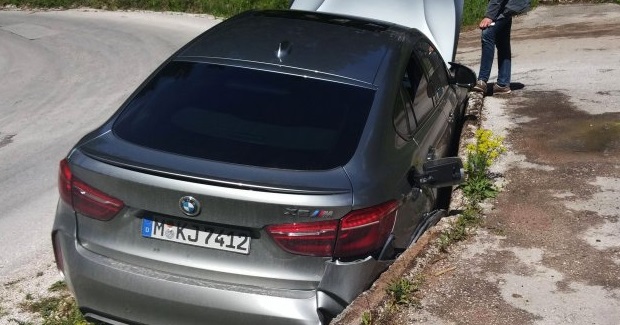 Na promociji BMW-a u Sarajevu: Dočepao se "zvijeri" od 250.000 KM, pa ga slupao!