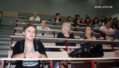 Završena Ljetna škola na Univerzitetu u Tuzli: Studenti pokazali zainteresovanost (FOTO)