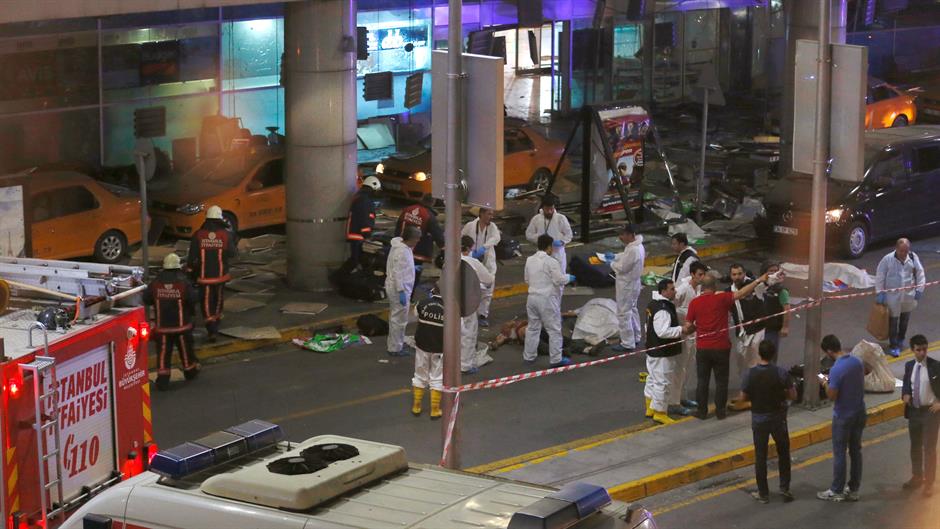 Povećan broj žrtava u Istanbulu: Poginula 41 osoba, 130 ranjenih još u bolnici