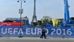 ''EURO 2016'': Eifellov toranj će biti u bojama najpopularnije reprezentacije na Twitteru (FOTO)