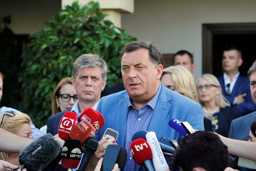 Dodik pozvao srpske stranke da napuste institucije BiH