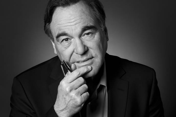 Oliver Stone: Fenomen igrice Pokemon GO predstavlja novi oblik invazije na privatnost