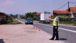 MUP TK pojačao kontrolu učesnika u saobraćaju: 40 vozača vozilo pod dejstvom alkohola, oduzete 33 vozačke dozvole...