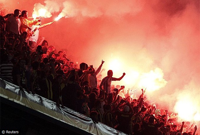 Nakon pet godina: Gostujućim navijačima dozvoljen ulaz na istanbulske derbije