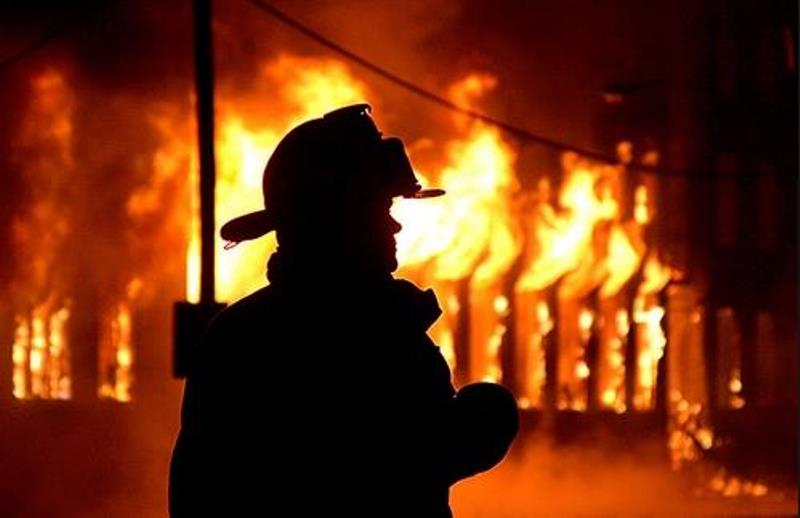 Indija: 13 radnika poginulo u ilegalnoj tvornici odjeće