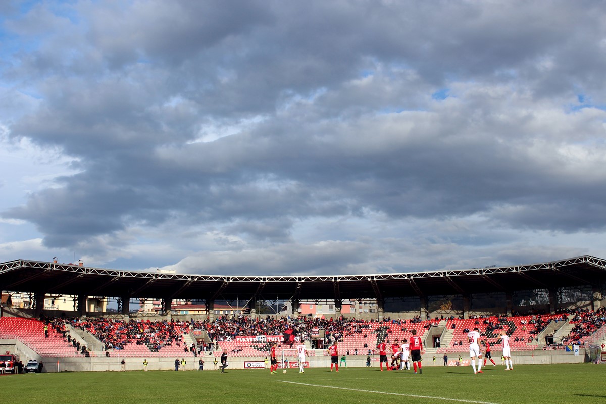 Posljednje kolo u ovoj godini: Derbi na Koševu, Sloboda dočekuje Krupu