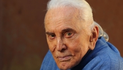 Kirk Douglas većinu svog nasljedstva donirao u humanitarne svrhe