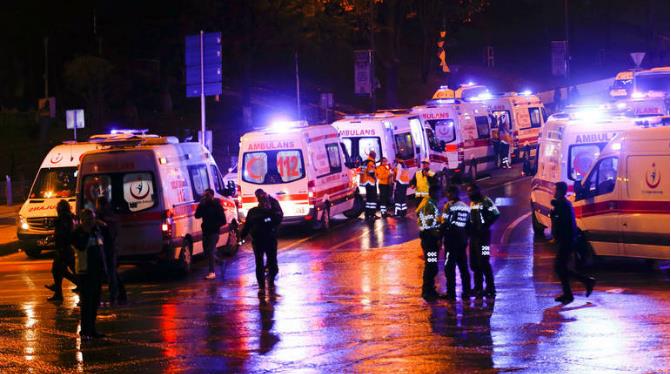 U Istanbulu broj žrtava raste: Najmanje 38 ljudi je poginulo a 166 ranjeno, uglavnom policajaca