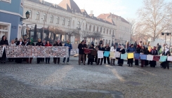 Danas u Tuzli mirni protest u znak sjećanja na genocid u Srebrenici