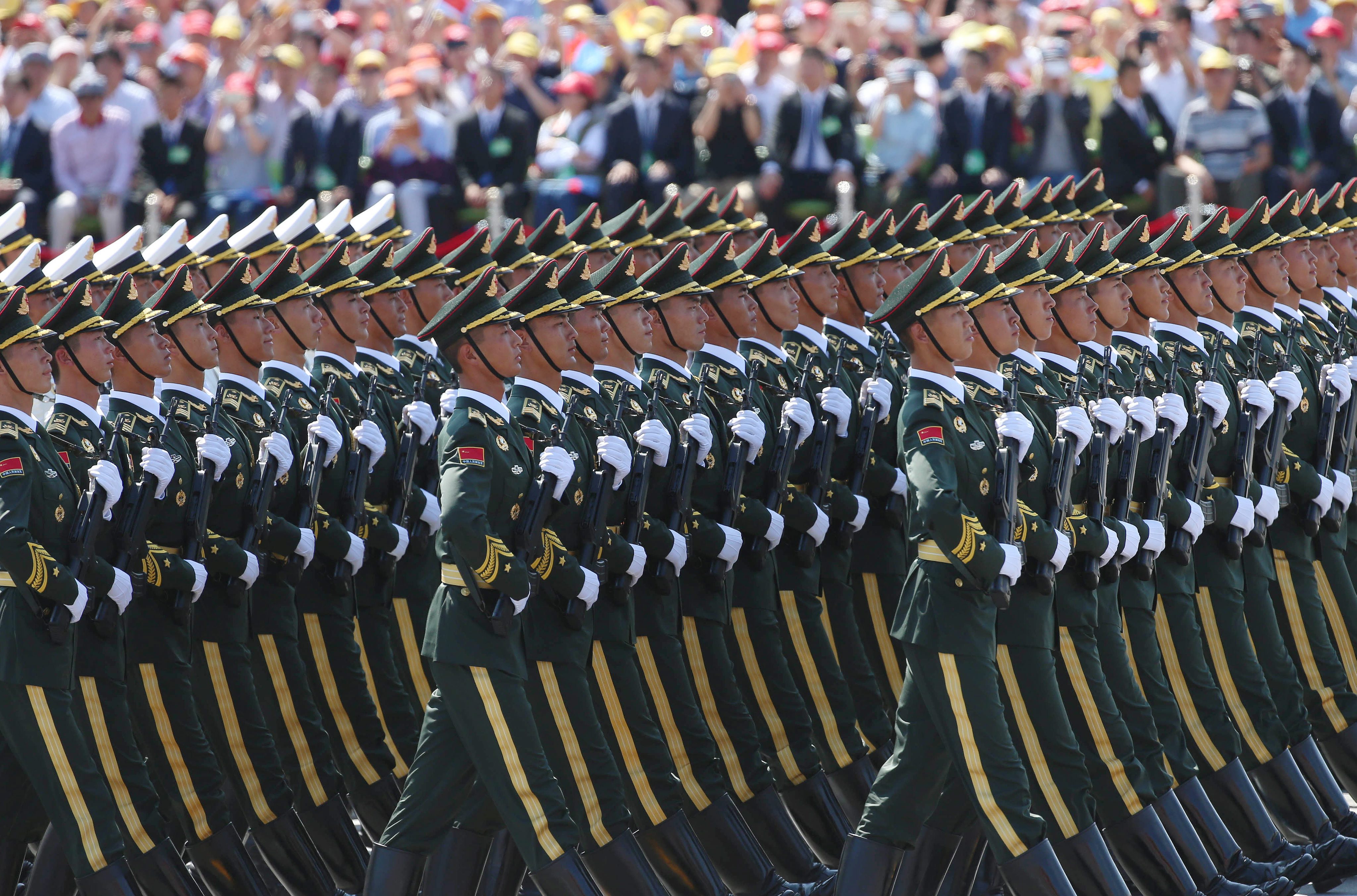 Kineska armija upozorila: Popularnost zvaničnika na društvenim mrežama može izazvati "oholost"