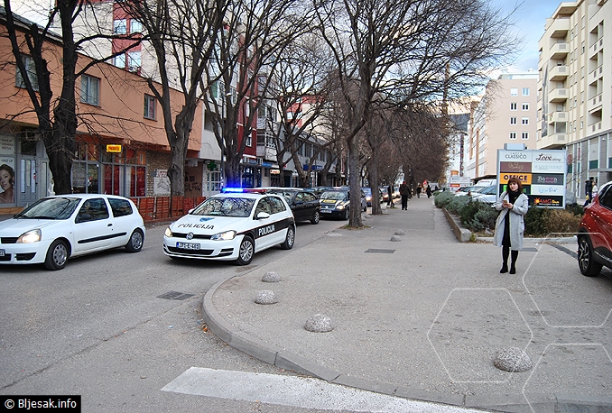 U Mostaru zapaljena zastava BiH na zgradi u kojoj su smještene institucije BiH