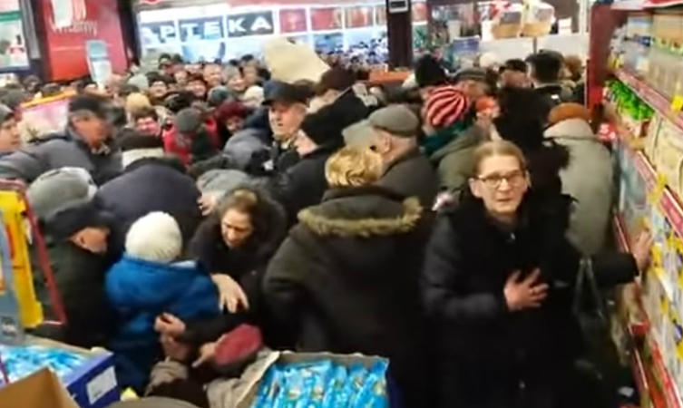 Penzioneri skoro izginuli zbog 0.40 KM jeftinijeg šećera (VIDEO)