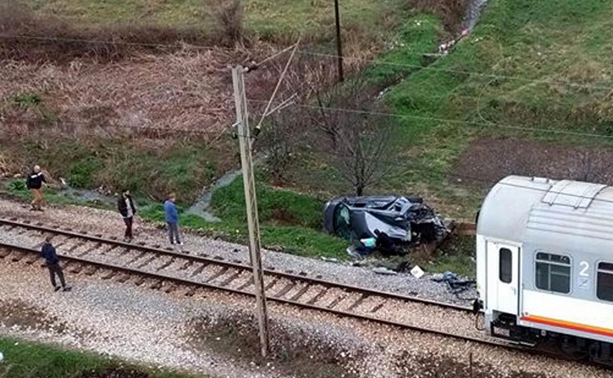 Crna Gora: Voz u Baru udario u automobil, stradao trogodišnji dječak