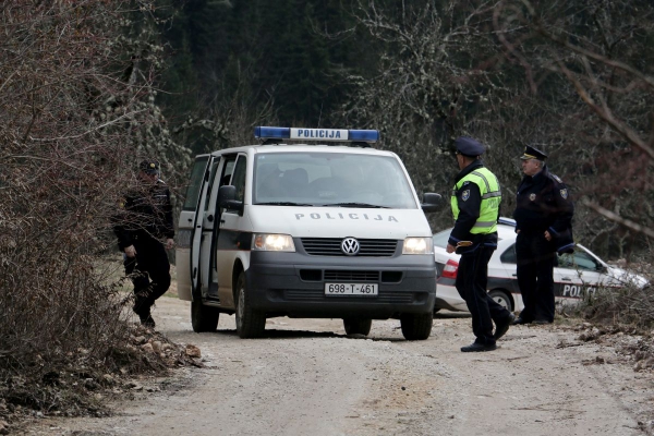 Tragedija kod Živinica: Mladići zajedno proveli dan, a onda nakon svađe sačmaricom Omer Fatić (26) usmrtio Sedina Mušića (24)