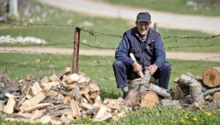 Presedan u BiH: Iz sela Krekovi kod Nevesinja niko ne želi da ide (FOTO)