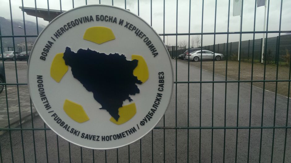 Povodom najavljenog "Rata Savezu" zbog povlačenja licence FK Sloboda oglasio se NS/FS BiH