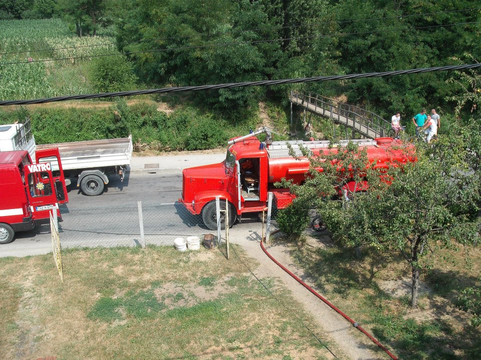 Zbog saobraćajne nezgode obustavljen saobraćaj na dionici Tuzla - Srebrenik