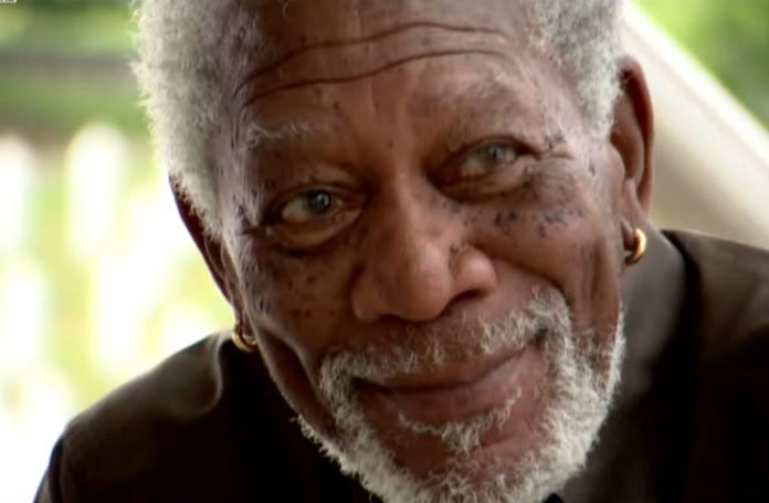 Morgan Freeman zaplakao u Potočarima (VIDEO)