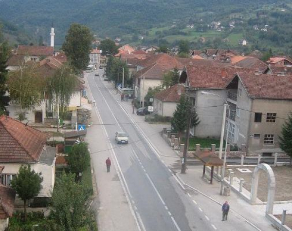 Pajserom po glavi izudarao poznanika, jer mu nije htio oženiti sestru