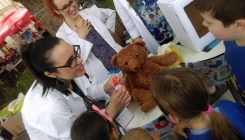 Teddy Bear Hospital: Djeca na medvjedićima učila kako izgleda jedan pregled kod doktora (FOTO)