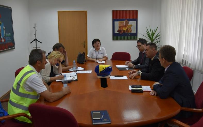 Premijer Gutić s radnicima GIKIL-a: Podržavam protest ali Vlada ne može uraditi ništa van zakonskih procedura