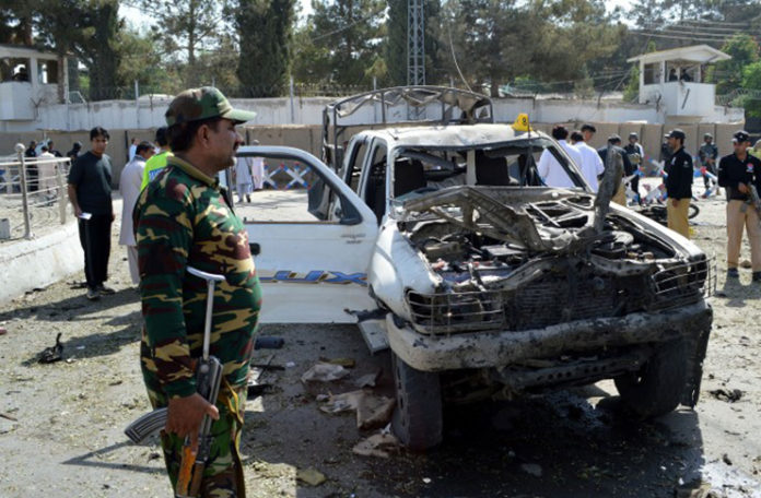 Eksplozija automobila bombe u Pakistanu, poginulo 11 osoba