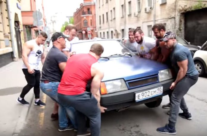 Bilderi izašli na ulice da “porazgovaraju” s drskim vozačima (VIDEO)