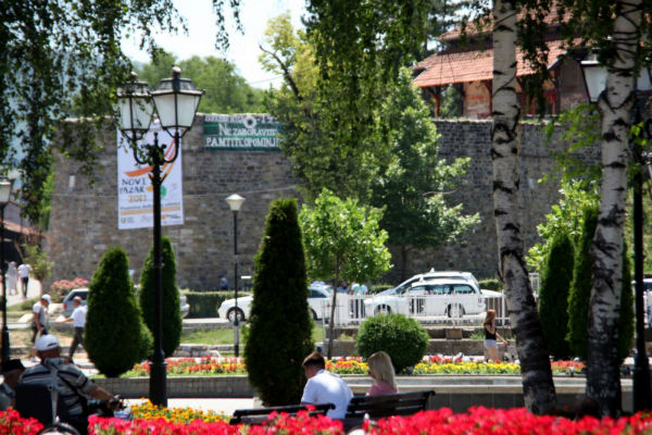 U Sandžaku obilježen 11. juli: Dan žalosti, zastave na pola koplja