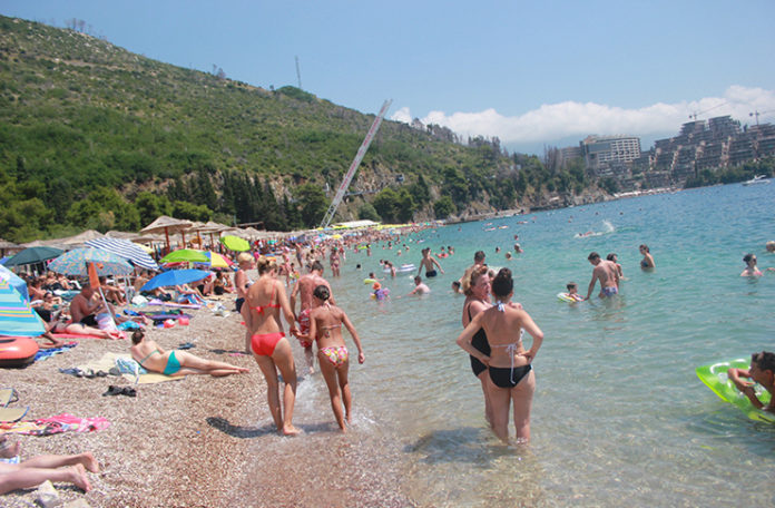 Turista poginuo na budvanskoj plaži Jaz