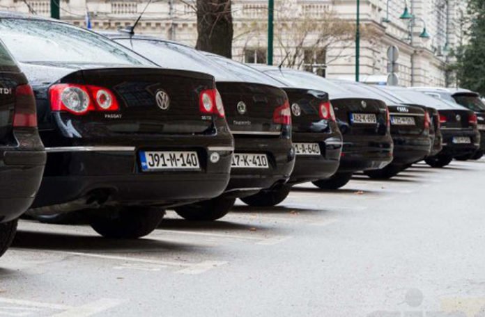 Štednja na bh. način: Povećan broj službenih auta i njihova cijena (VIDEO)