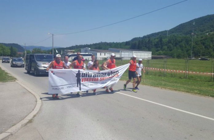 Ultramaratonci iz Vukovara stigli u Potočare