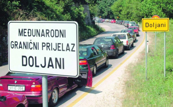 Pojačan izlaz iz BiH na graničnim prijelazima Doljani i Izačić