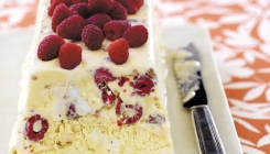 Semifreddo: Osvježenje s limunom i bademima