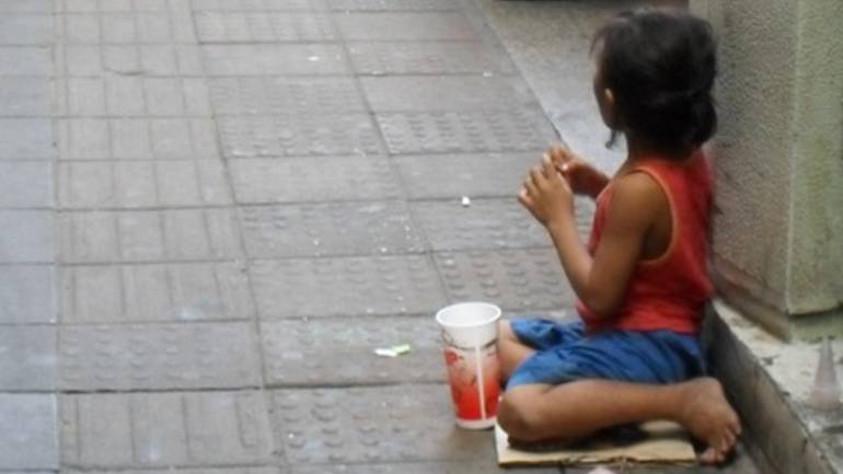 Centar za socijalni rad Tuzla poziva građane da prijave djecu koja prose na ulici
