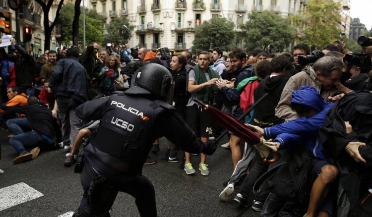 Katalonci stupili u generalni štrajk zbog prekomjernog policijskog nasilja