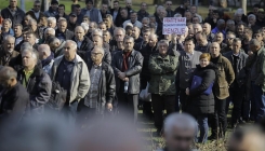 Penzioneri autobusima iz bh. gradova krenuli ka Sarajevu