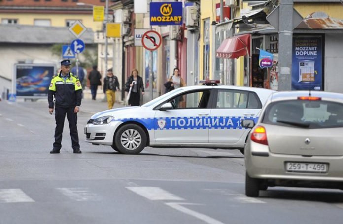 Banjalučanka uhvaćena u krađi: Pijana i sa spidom u džepu krenula u pljačku marketa