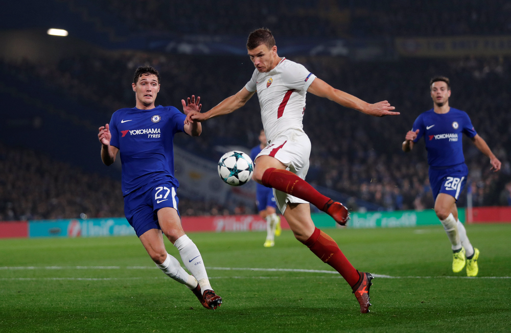 Pogodak Edina Džeke protiv protiv Chelsea izabran za najljepši grupne faze Lige prvaka