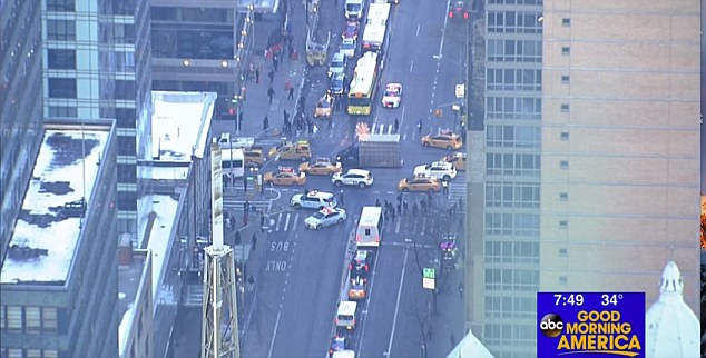 Eksplozija na autobuskoj stanici u New Yorku, turisti bježe (VIDEO)