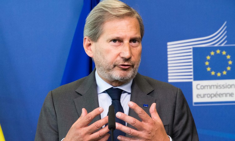 Hahn: Balkan bi u EU mogao ući 2025. godine