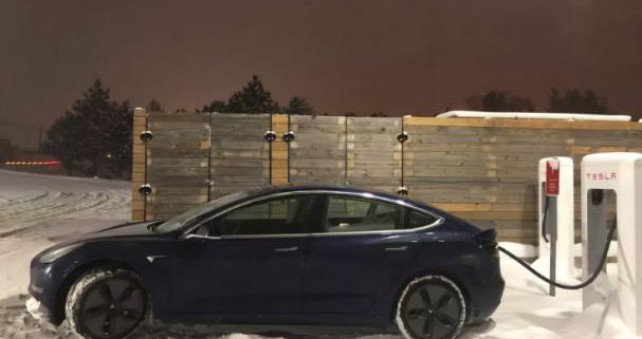 Tesla 3 u rekordnom vremenu prešao sa kraja na kraj Sjeverne Amerike