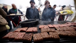 Na banjalučkom ‘Ćevap festu’ više od 10.000 posjetilaca, pojedeno 8.500 porcija