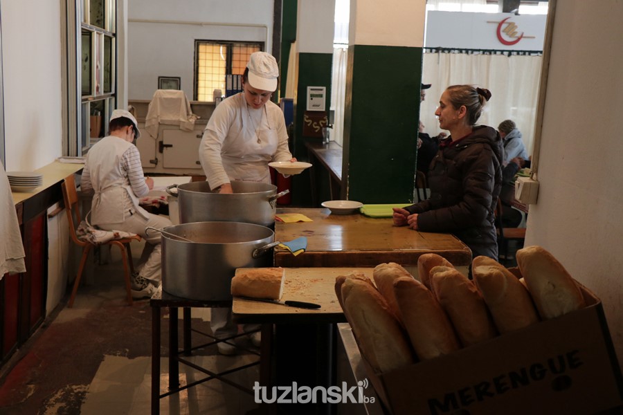 Zbog nenamjenskog utroška sredstava Vlada TK smanjila tranšu za potrebe narodne kuhinje 'Imaret' Tuzla