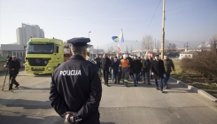 U sukobu radnika Željezare Zenica i policije povrijeđeno devet osoba (FOTO)