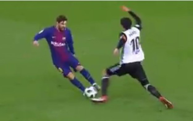 Pogledajte šta je Messi napravio igračima Valencije (VIDEO)