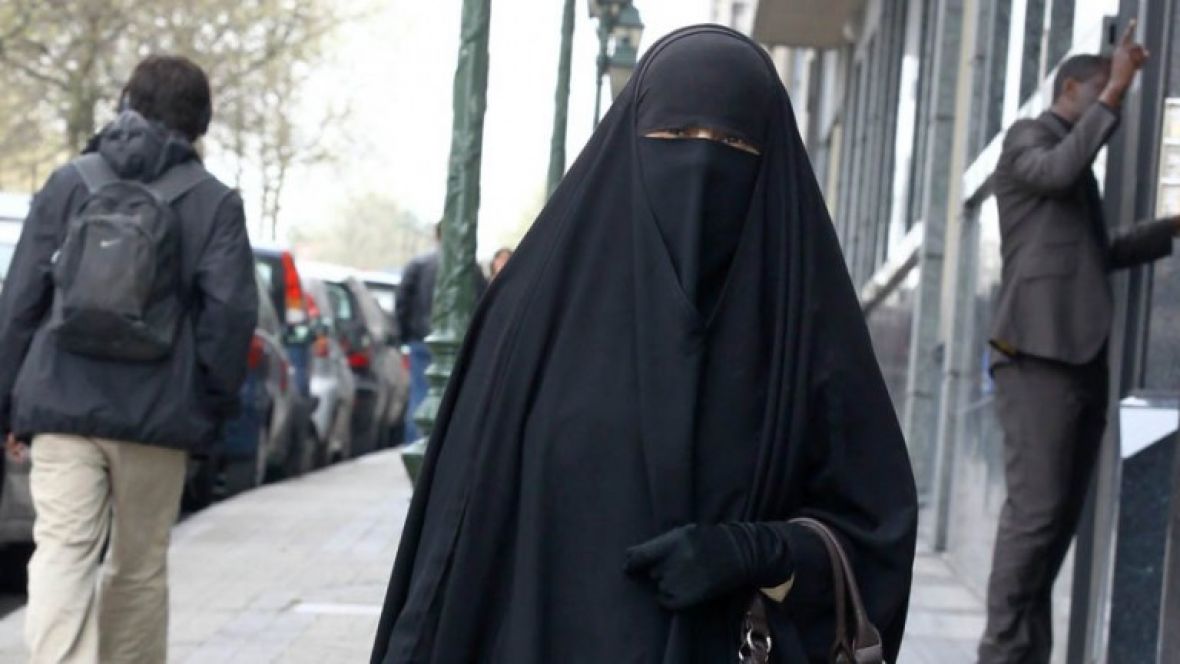 Muslimanka u Njemačkoj povrijeđena u napadu: Nasilno joj skinuta burka s glave