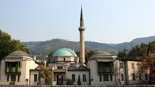 Islamska zajednica u BiH spremna pomoći u zbinjavanju izbjeglica